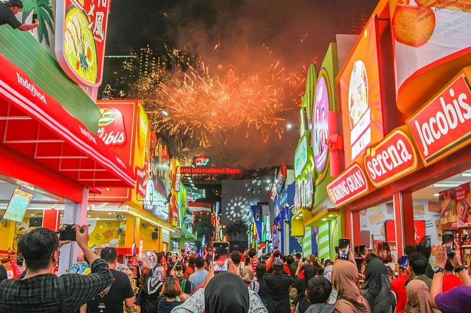Foto MIUsman Iskandar Peran Krusial SPG di PRJ Kunci Sukses Aktivasi Brand dan Penjualan
