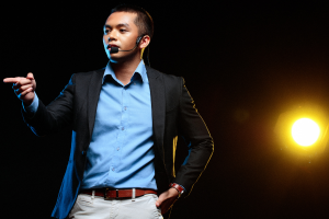 Peran MC & Spokesperson dalam Menciptakan Press Conference yang Kredibel