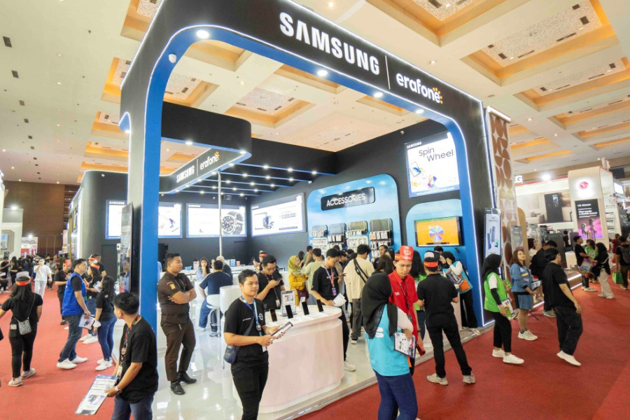 MC PRJ untuk Booth Gadget yang Lebih Ramai